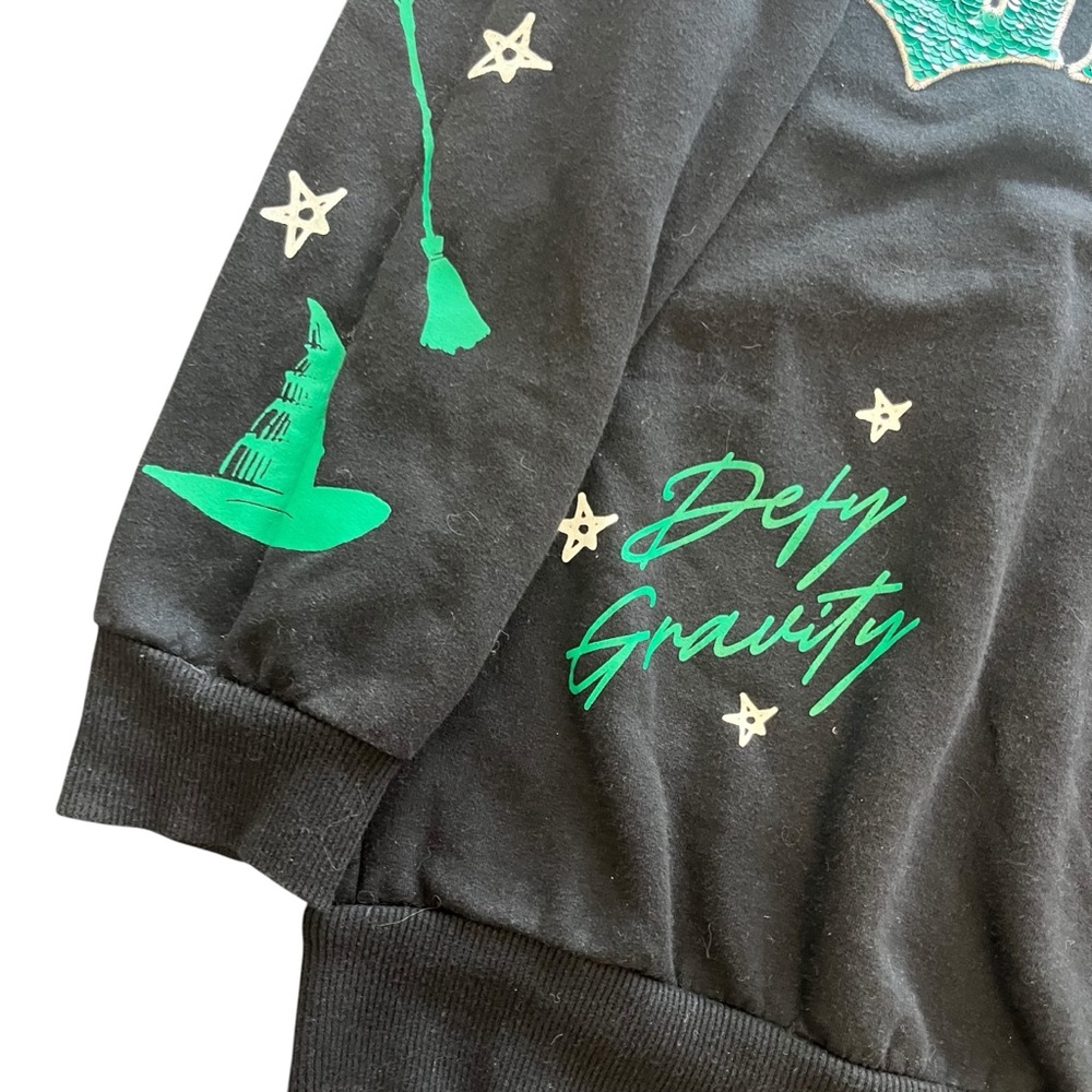 Wicked Musical Universal Studios Flip Sequin Graphic Sweatshirt size XXS - Picture 2 of 7